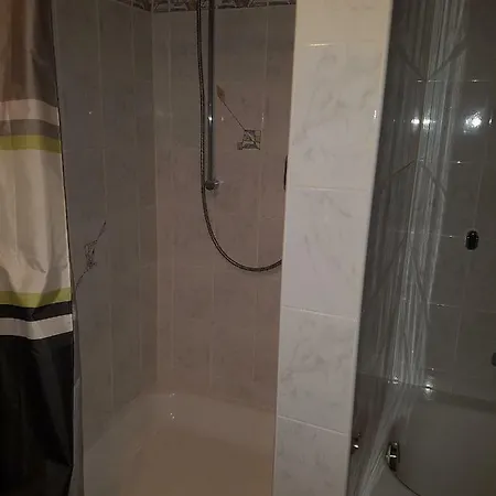 Ruhige Bei Muenchen, Fuerstenfeldbruck, Dachau Apartment *
